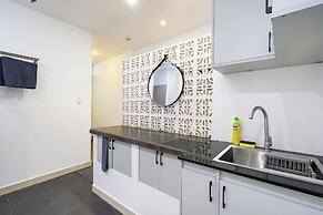 Home Away Dang Thi Nhu