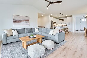 New Home w/ Amazing Views in Eden < 6 Mi to Ski!