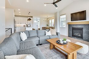 New Home w/ Amazing Views in Eden < 6 Mi to Ski!