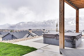 New Home w/ Amazing Views in Eden < 6 Mi to Ski!