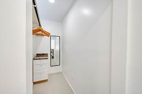 Walk to Beach - 'house Kitsune' in Oceanside!