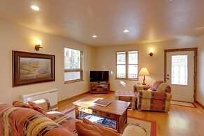 Patio & Mountain Views: Central Ouray Getaway!