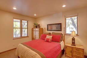 Patio & Mountain Views: Central Ouray Getaway!