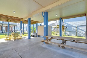 Hot Tub, Patio & Deck: Coastal Crystal Beach Home!