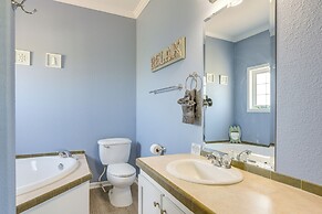 Hot Tub, Patio & Deck: Coastal Crystal Beach Home!