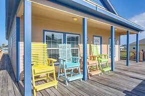 Hot Tub, Patio & Deck: Coastal Crystal Beach Home!