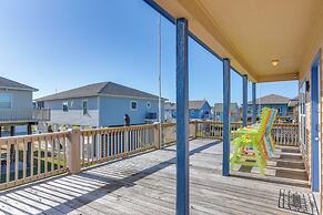 Hot Tub, Patio & Deck: Coastal Crystal Beach Home!