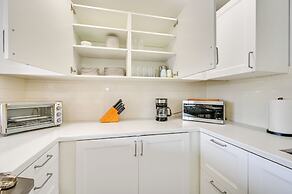 Steps to Beach: 'house Kitsune' in Oceanside