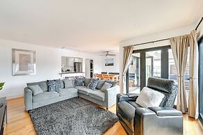 Steps to Beach: 'house Kitsune' in Oceanside