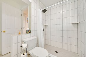 Steps to Beach: 'house Kitsune' in Oceanside