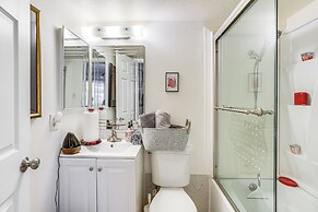 Condo ~ 15 Mi to Napa & 34 Mi to San Francisco!