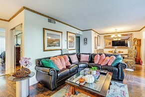 Condo ~ 15 Mi to Napa & 34 Mi to San Francisco!