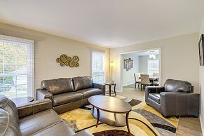 Spacious Family Retreat Near DC: Ideal For Groups!