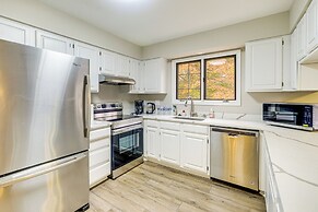 Spacious Family Retreat Near DC: Ideal For Groups!