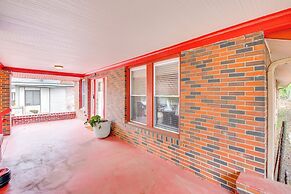3 Mi to Dtwn: Home w/ Fenced Yard in Atlanta!
