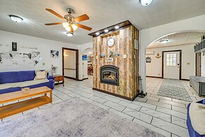 Bonnieville Farmhouse on 69 Acres w/ Porch!