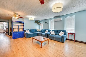 Bonnieville Farmhouse on 69 Acres w/ Porch!