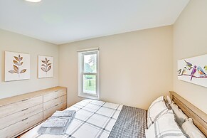 Home on Legacy Hills Golf Course w/ Patio!