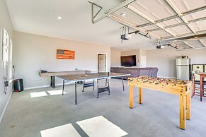 Walk to Water: Game Room at Buchanan Dam Home!