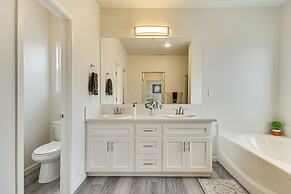 Chowchilla Home w/ Private Patio!