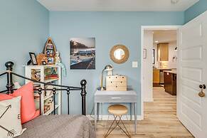 Walk to Potomac River: Colonial Virginia Retreat