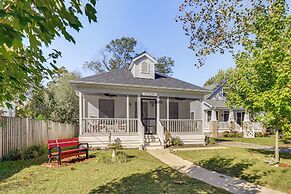 Walk to Potomac River: Colonial Virginia Retreat