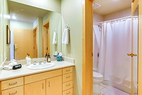 Solihaus: Ski In/ski Out Condo w/ Rooftop Hot Tub!