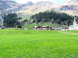 Prestigious Chalet With Views in Vanoise