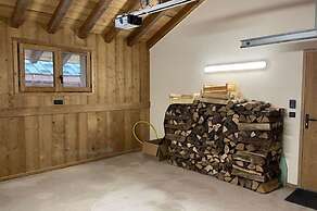 Prestigious Chalet With Views in Vanoise