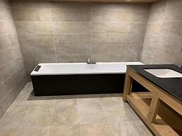 Prestigious Chalet With Views in Vanoise