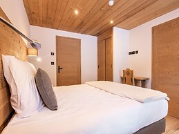 Prestigious Chalet With Views in Vanoise