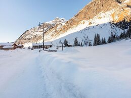 Prestigious Chalet With Views in Vanoise