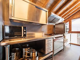 Prestigious Chalet With Views in Vanoise