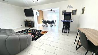 Casa Lucia 5br Home W/ Pool Near Hard Rock Casino 5 Bedroom Home