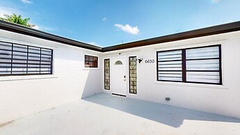 Casa Lucia 5br Home W/ Pool Near Hard Rock Casino 5 Bedroom Home