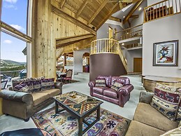 Mountain View Ski Lodge 5 Bedroom Townhouse