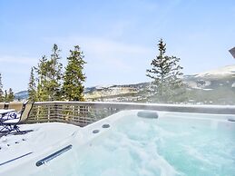 Mountain View Ski Lodge 5 Bedroom Townhouse