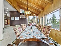 Mountain View Ski Lodge 5 Bedroom Townhouse