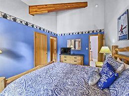 Mountain View Ski Lodge 5 Bedroom Townhouse