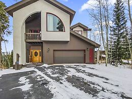 Mountain View Ski Lodge 5 Bedroom Townhouse