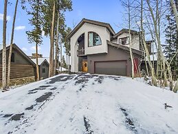 Mountain View Ski Lodge 5 Bedroom Townhouse