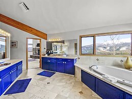 Mountain View Ski Lodge 5 Bedroom Townhouse