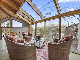 Mountain View Ski Lodge 5 Bedroom Townhouse