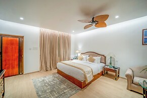 Madras Chronicle Bay Resort & Spa