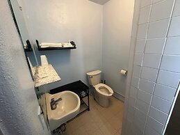 Maverick Motel and Glamp Ground