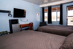 Maverick Motel and Glamp Ground