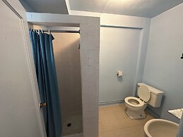 Maverick Motel and Glamp Ground