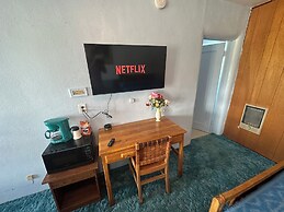 Maverick Motel and Glamp Ground