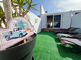 Sea View Bungalow with Communal Pool