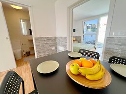 Sea View Bungalow with Communal Pool